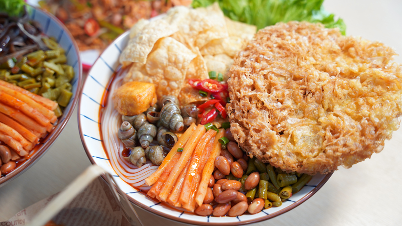 大学食堂加盟螺蛳粉档口.jpg 大学食堂加盟螺蛳粉档口.jpg