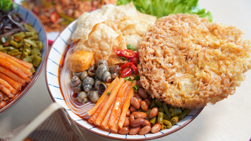 大学食堂加盟螺蛳粉档口.jpg 大学食堂加盟螺蛳粉档口.jpg