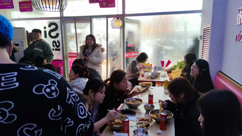 高校食堂加盟螺蛳粉档口.jpg 高校食堂加盟螺蛳粉档口.jpg