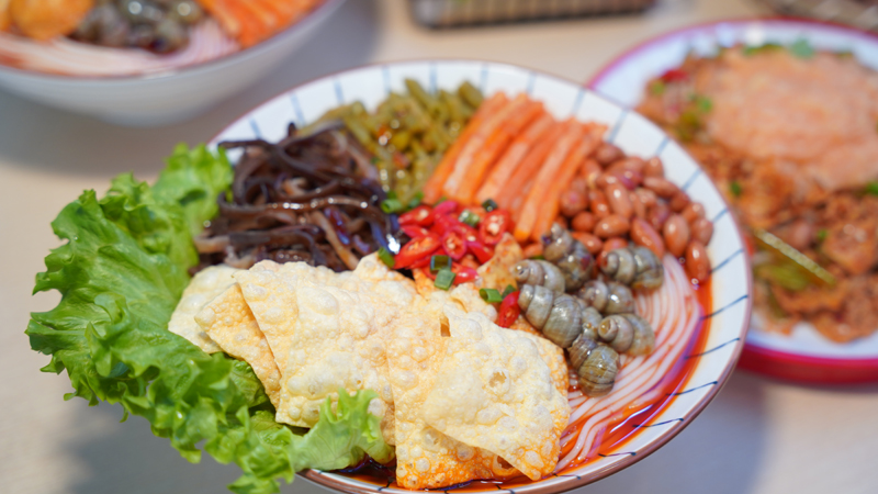 做螺蛳粉加盟店.jpg 做螺蛳粉加盟店.jpg